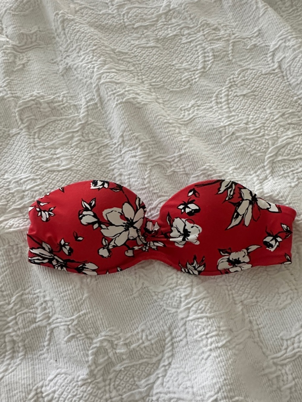 Abercrombie & Fitch Red Floral Strapless Bandeau Top with Molded Cups - Push up